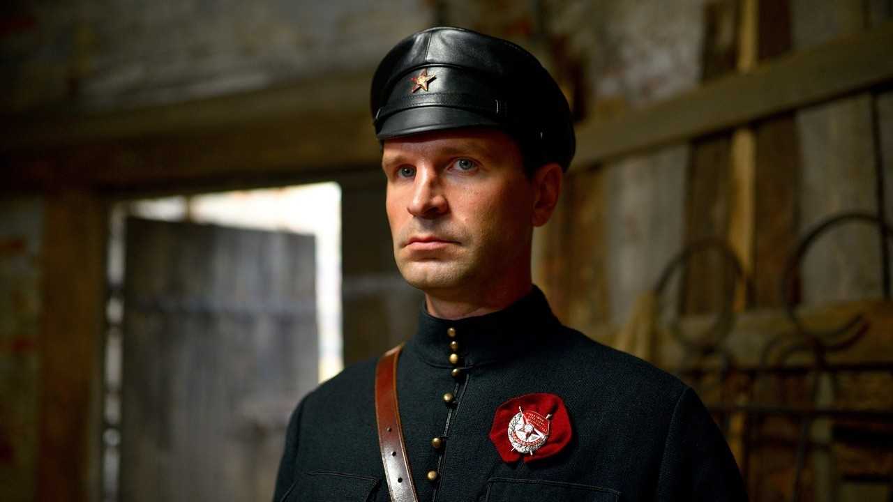 Цыплёнок жареный 1 сезон (2022) – дата выхода серий российского сериала на «первом канале», сюжет, содержание эпизодов, кадры, трейлеры, актеры и роли