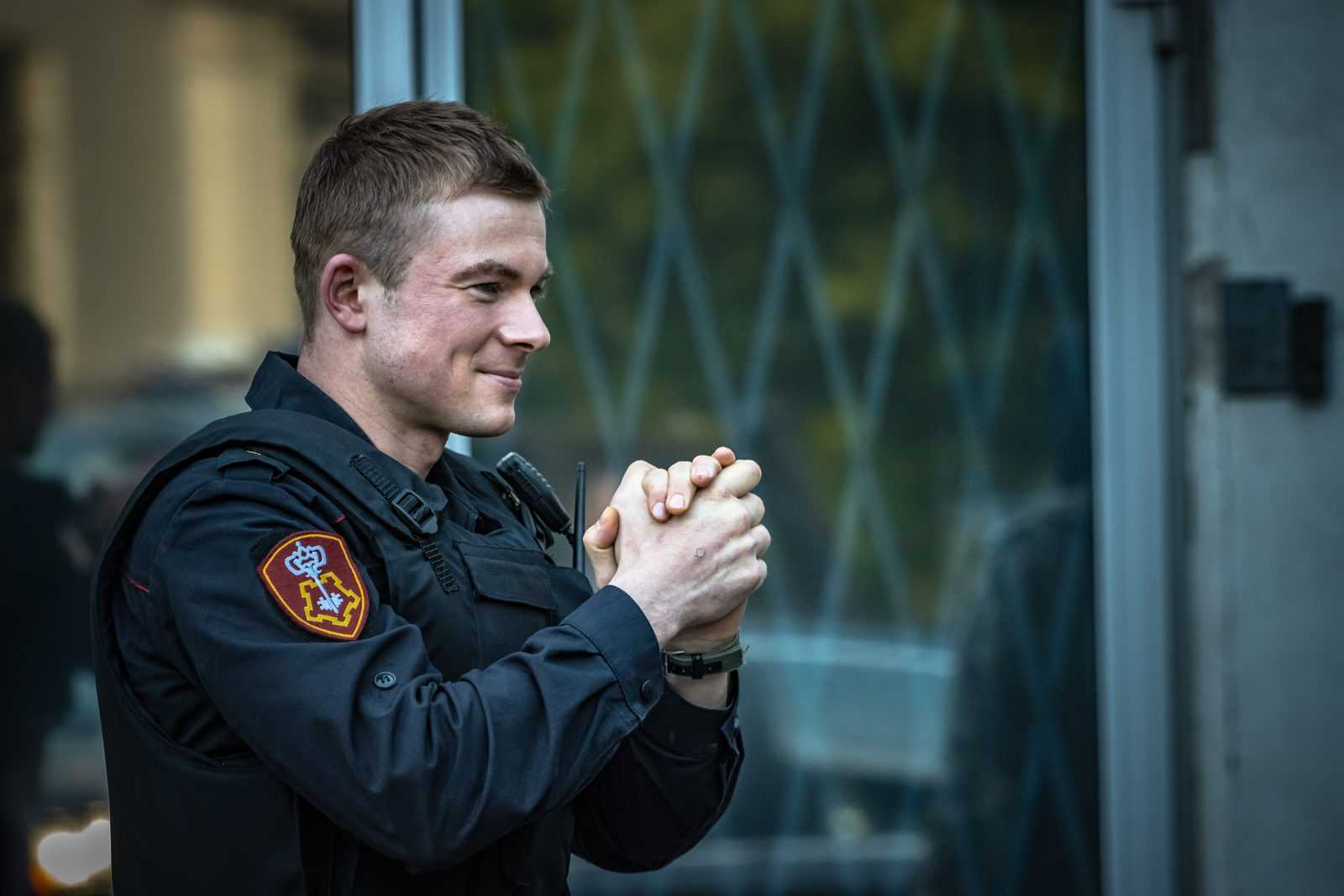 Детективный синдром 2 сезон (кинопоиск) дата выхода всех серий