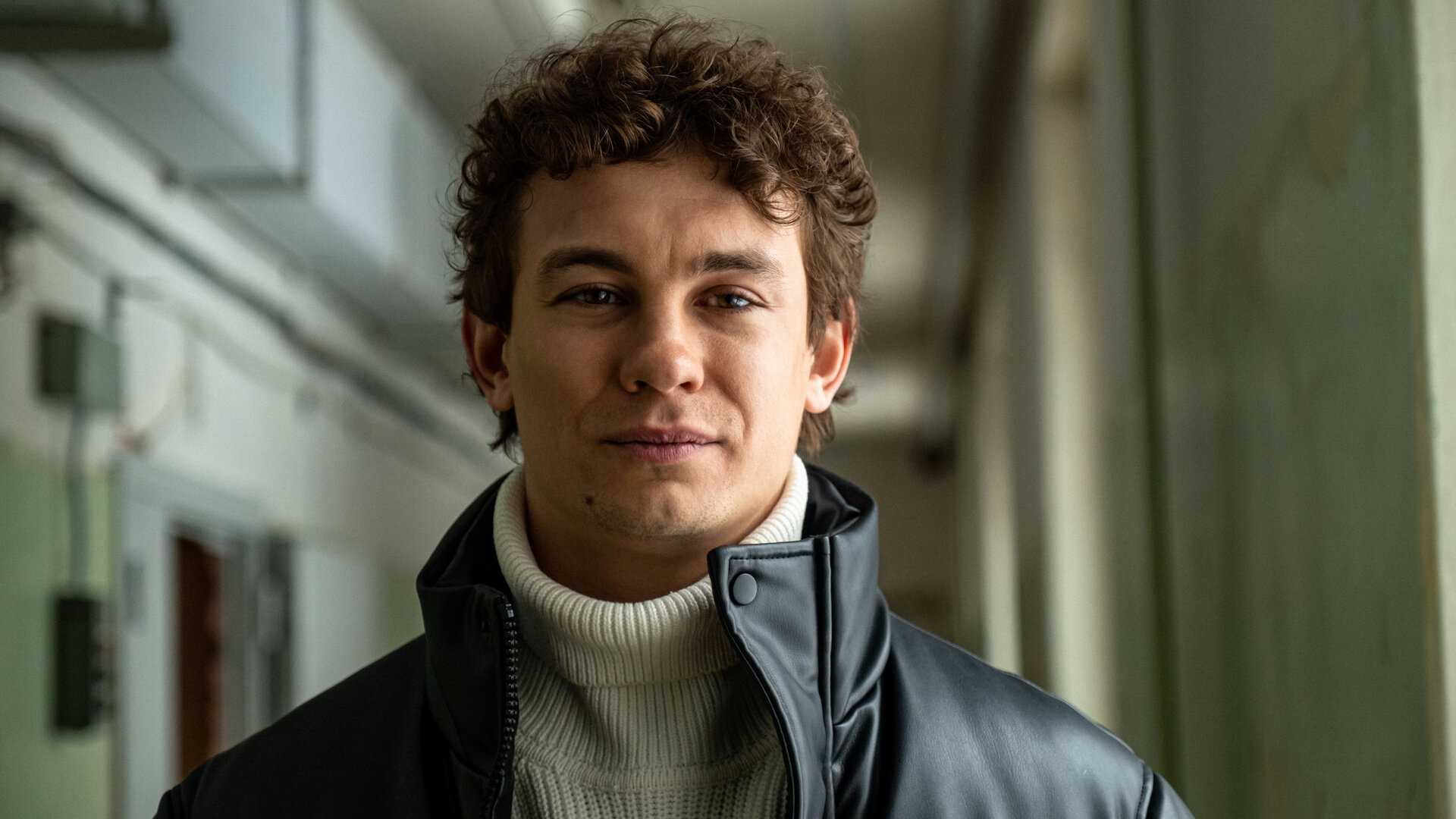 С нуля даты выхода серий (1-2 сезоны, сериал, 2022-2023)
