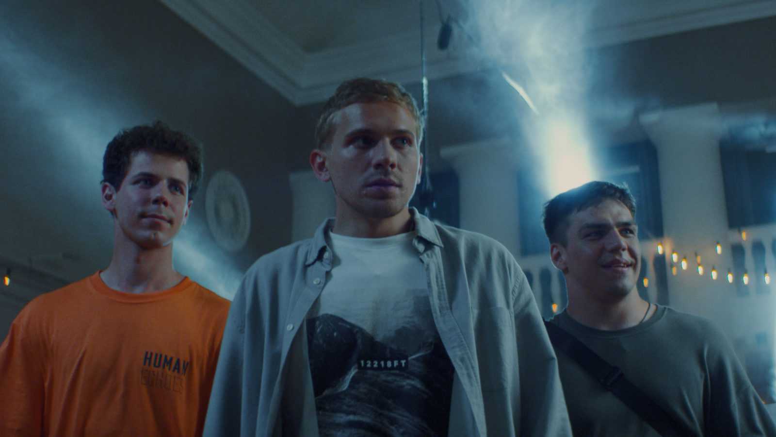 Американские истории ужасов (2 сезона, 2022) – дата выхода серий сериала, актеры, промо, кадры