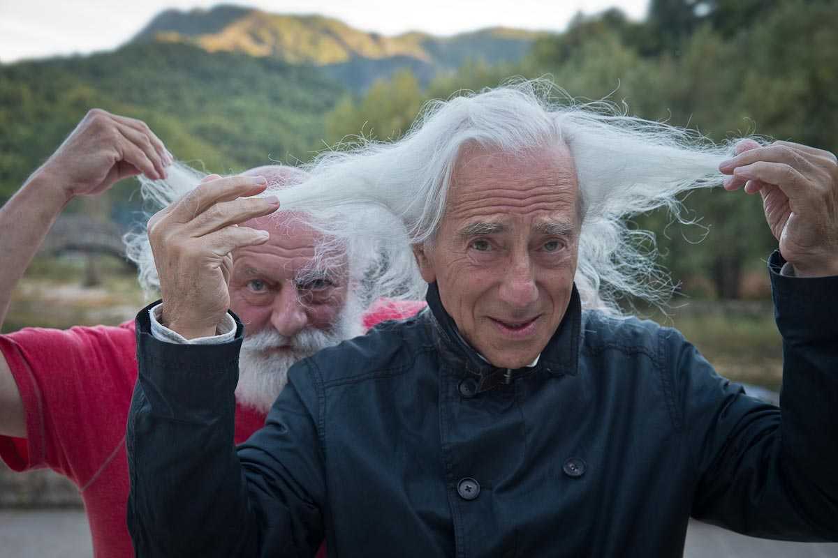 Танцевал с shamanом и носит портрет путина на груди: кто такой сергей полунин