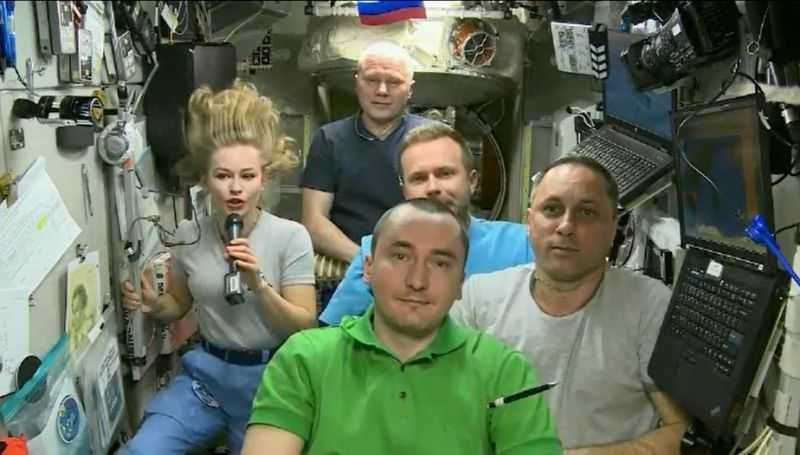 Искусство от киллера и деревенская игра: в кино выходят фильмы «бери да помни», «украсть рафаэля» и другие — рт на русском