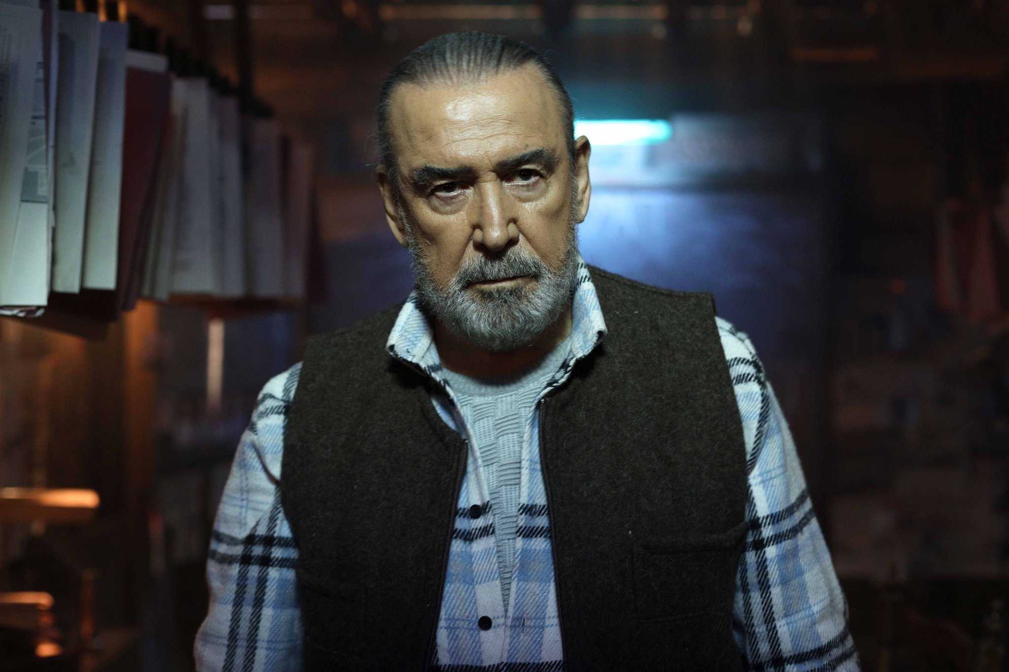 Турецкий сериал «одинокий волк | yalnız kurt» 1, 2 сезон (2022) – дата выхода серий на телеканале «atv», сюжет, трейлеры новой серии, кадры, актеры и роли