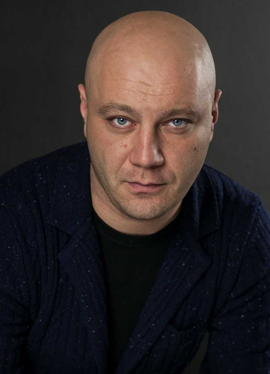 Суржиков дмитрий анатольевич - молодежное театральное искусство