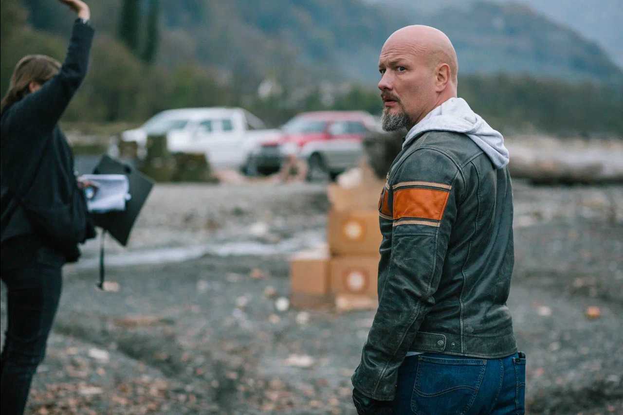 Дата выхода 3 сезона сериала ты и трейлер, сюжет и кадры со съемок, актеры