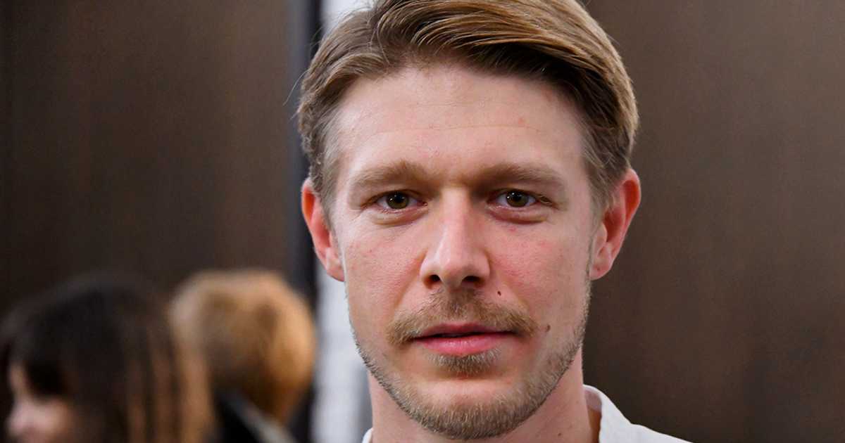 Олег ефремов - биография, личная жизнь, причина смерти, фильмы, фото, актер, отец михаила ефремова