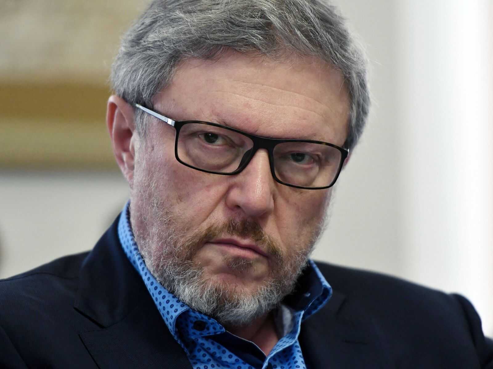 Краткая биография явлинского