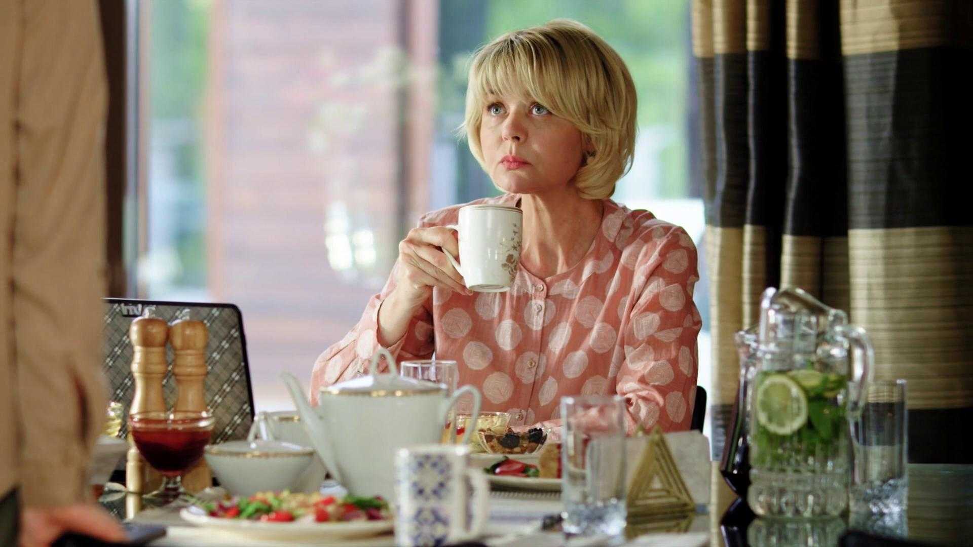 Между нами девочками 2 сезон – дата выхода, актеры и роли сериала, смотреть бесплатно трейлер онлайн